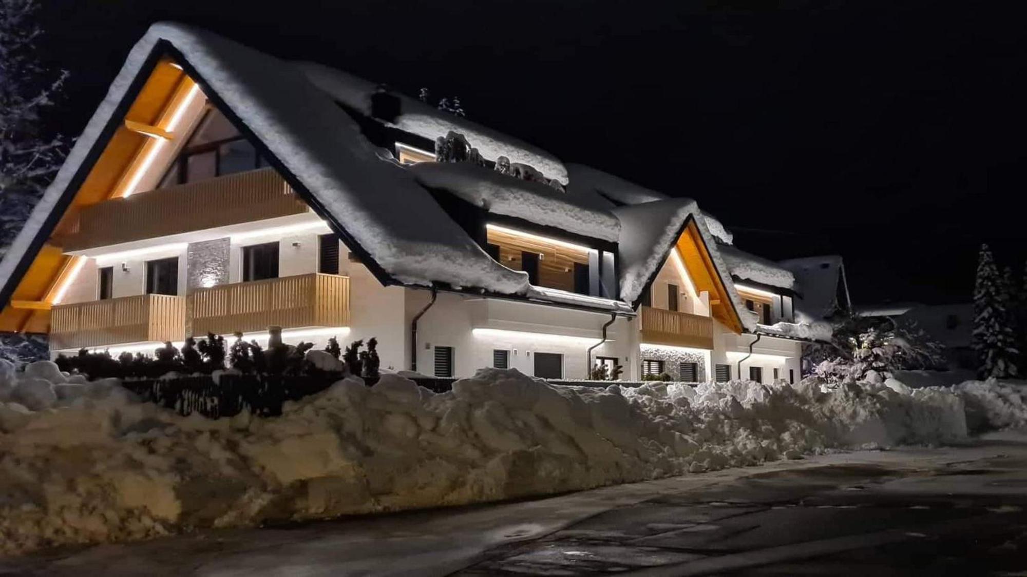 Vila Mojca Apartments Jasna & Jelka Краньска Гора Экстерьер фото