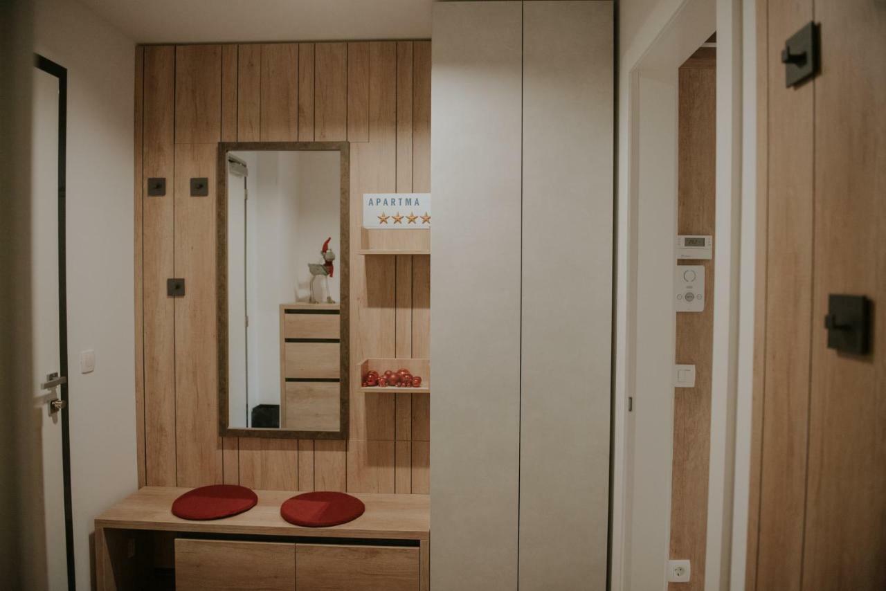 Vila Mojca Apartments Jasna & Jelka Краньска Гора Экстерьер фото
