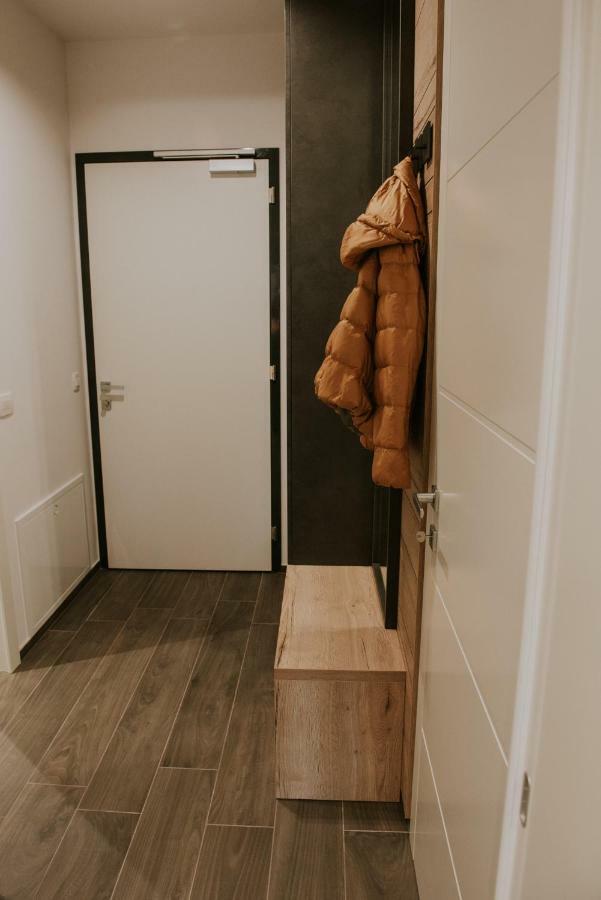 Vila Mojca Apartments Jasna & Jelka Краньска Гора Экстерьер фото